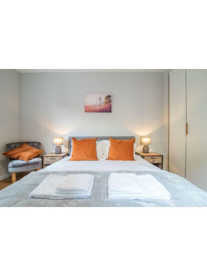 Central And Stylish One Bedroom Apartment Edinburgh Ngoại thất bức ảnh