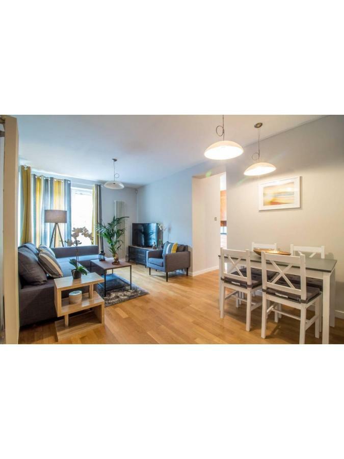 Central And Stylish One Bedroom Apartment Edinburgh Ngoại thất bức ảnh