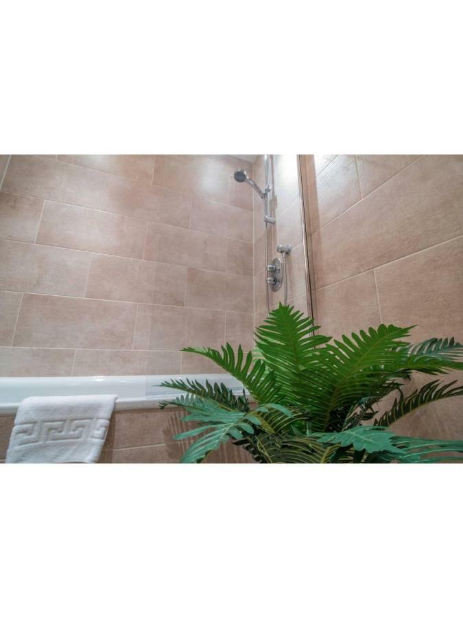 Central And Stylish One Bedroom Apartment Edinburgh Ngoại thất bức ảnh