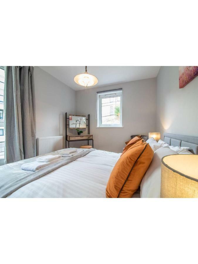 Central And Stylish One Bedroom Apartment Edinburgh Ngoại thất bức ảnh